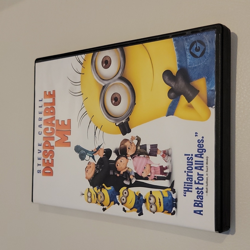Despicable Me - Picture 1 of 3